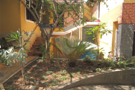 Casa à venda ou para alugar com 4 suítes em Santo Amaro, São Paulo, SP