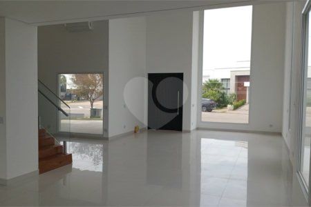 Casa à venda com 5 suítes no condomínio Alphaville Nova Esplanada 1, Votorantim - SP