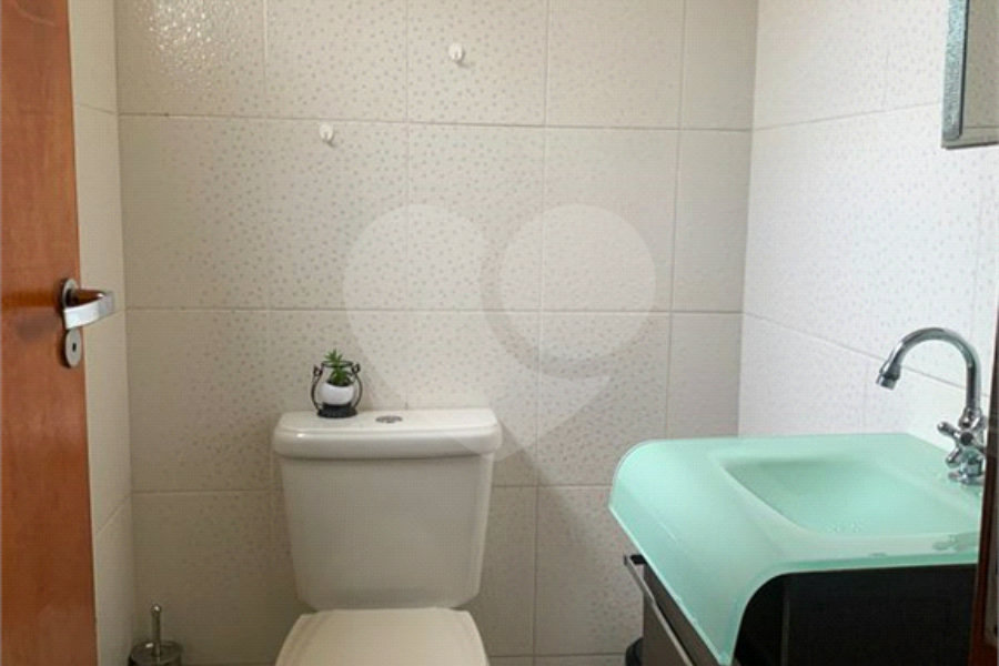 Sobrado à venda com 4 quartos, sendo 1 suíte, em Horto, São Paulo, SP
