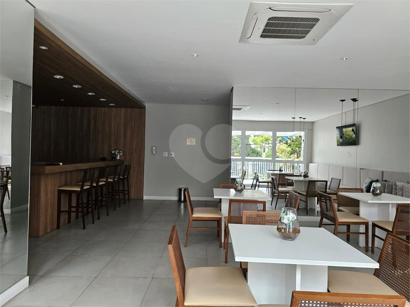 Apartamento à venda com 2 quartos, sendo 1 suíte, em Chácara Santo Antônio (zona Sul), São Paulo, SP