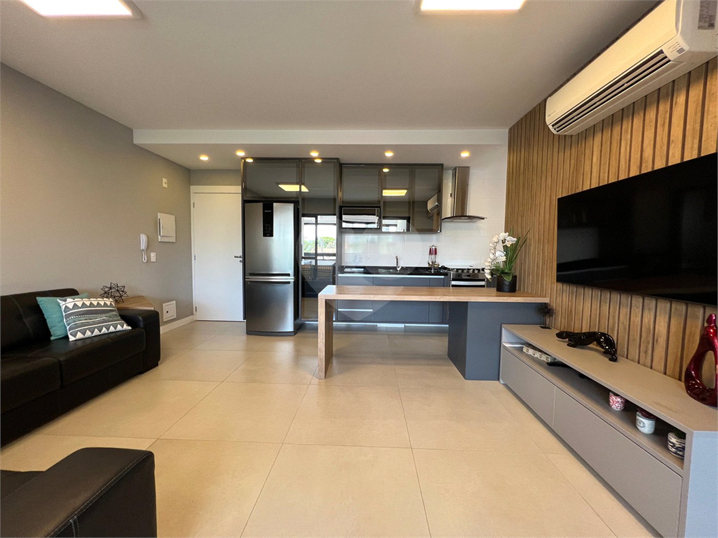 Apartamento à venda com 2 quartos, sendo 1 suíte, em Santa Teresinha, São Paulo, SP