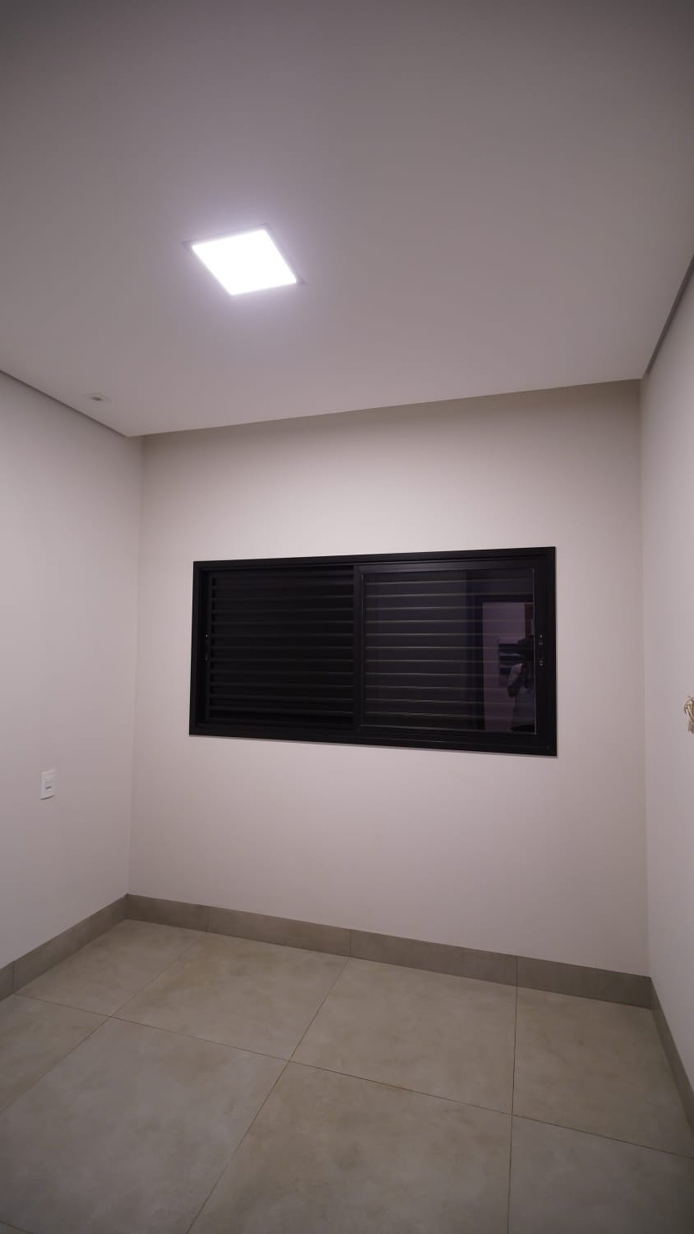 Casa à venda com 3 suítes no condomínio Portinari II, Álvares Machado - SP
