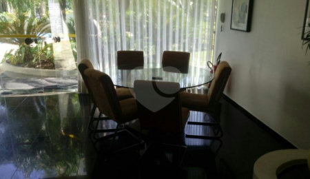 Apartamento à venda com 3 quartos, sendo 1 suíte, em Campo Belo, São Paulo, SP