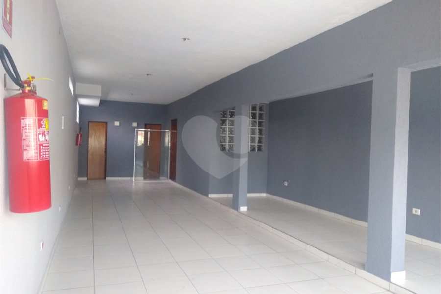 Prédio à venda com 4 quartos em Vila Guilherme, São Paulo, SP