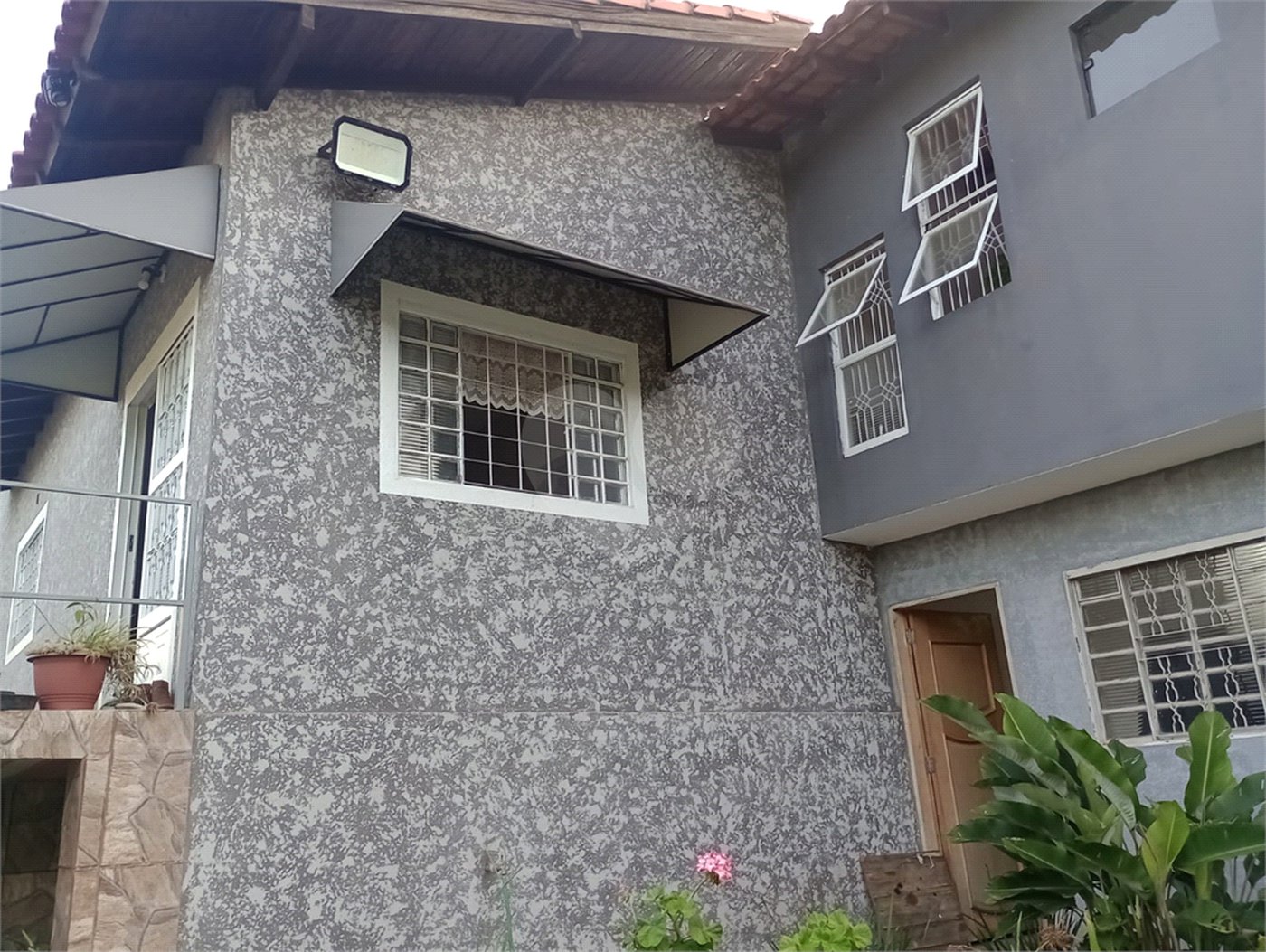 Chácara à venda com 5 quartos, sendo 1 suíte, em Jardim Marabá, Itapetininga, SP