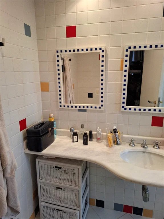 Apartamento à venda com 4 quartos, sendo 2 suítes, em Brooklin Paulista, São Paulo, SP