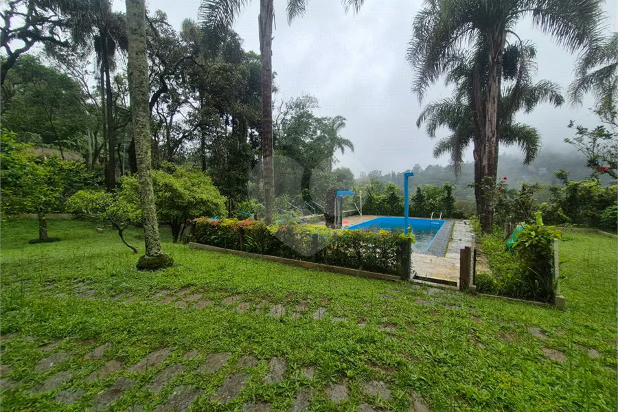 Sobrado à venda ou para alugar com 3 suítes em SERRA DA CANTAREIRA, Mairiporã, SP