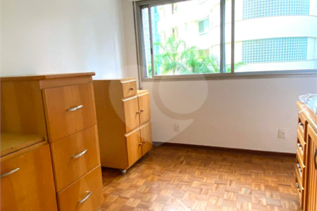 Apartamento à venda ou para alugar com 4 quartos, sendo 1 suíte, em Itaim Bibi, São Paulo, SP