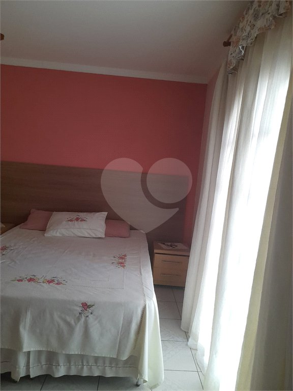 Sobrado à venda com 3 quartos em Vila Giordano, São Paulo, SP