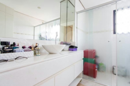 Apartamento à venda com 4 suítes em Jardim Marajoara, São Paulo, SP
