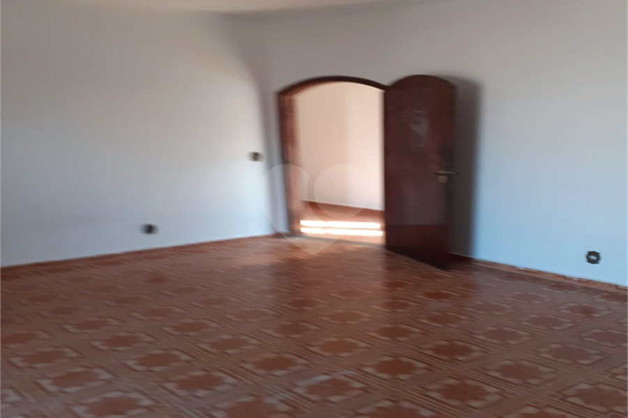 Casa à venda com 3 quartos, sendo 2 suítes, em Parada Inglesa, São Paulo, SP