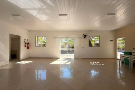 Casa à venda com 3 quartos, sendo 1 suíte, no condomínio Village Sarriá, Sorocaba - SP