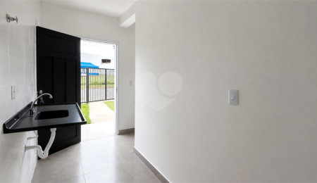 Casa de Vila à venda com 1 quarto em Jardim Santa Marta, Sorocaba, SP