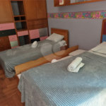 Casa à venda com 4 quartos, sendo 2 suítes, no condomínio Champs Elysees Village, Mairiporã - SP