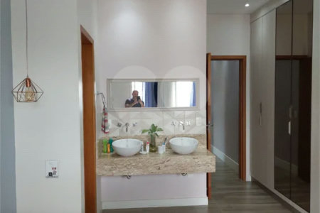 Casa à venda ou para alugar com 4 quartos, sendo 1 suíte, no condomínio Colinas de Inhandjara, Itupeva - SP