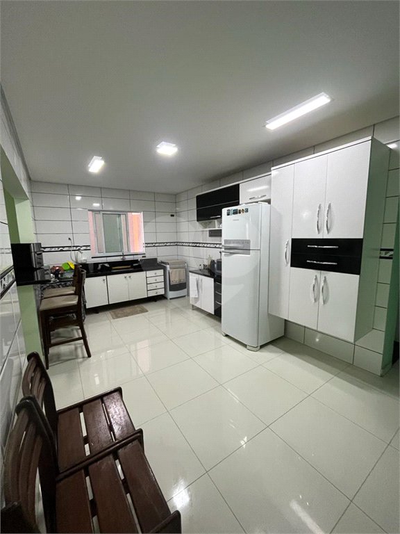 Sobrado à venda com 3 quartos, sendo 1 suíte, em Vila Piauí, São Paulo, SP