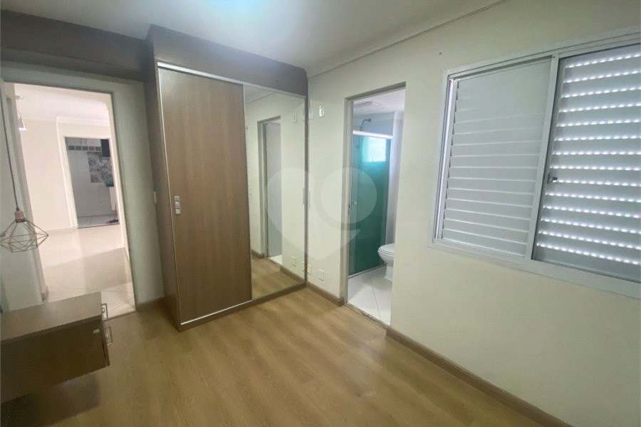 Apartamento à venda com 2 quartos, sendo 1 suíte, em Parque Maria Domitila, São Paulo, SP
