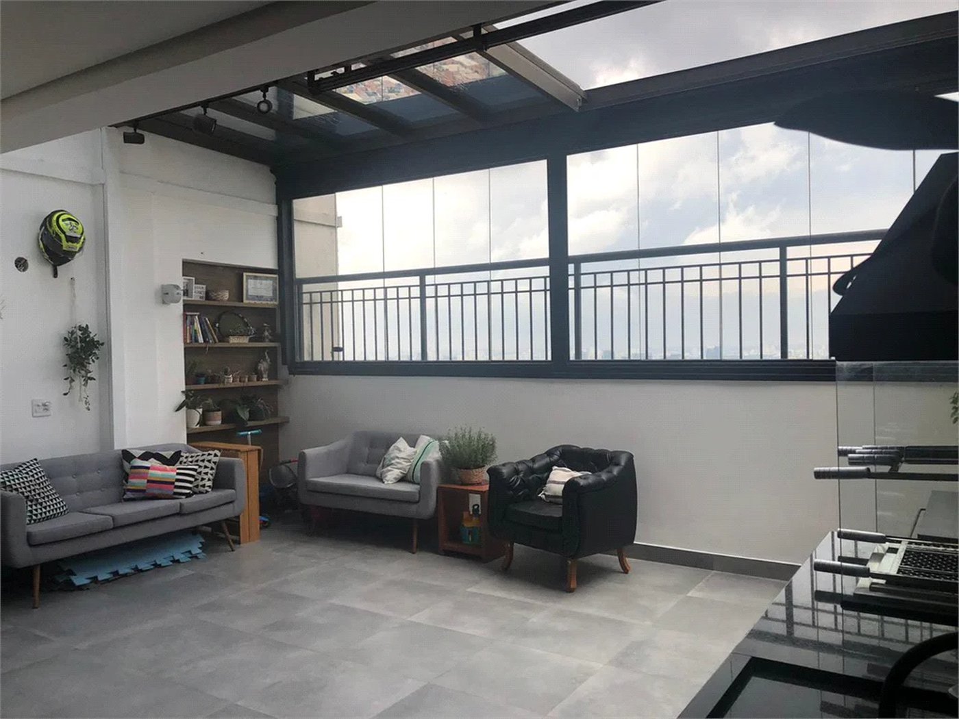 Apartamento à venda com 3 quartos, sendo 1 suíte,  em Jardim Parque Morumbi, São Paulo, SP