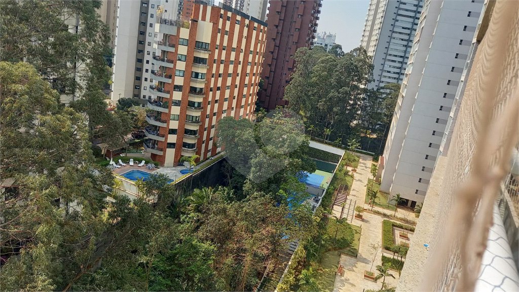 Apartamento à venda com 4 suítes em Vila Suzana, São Paulo, SP