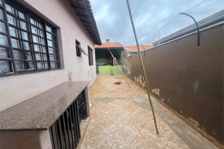 Casa à venda com 3 quartos, sendo 1 suíte, em Vila Recreio, Itapetininga, SP