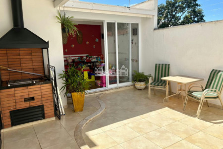 Sobrado à venda com 3 quartos, sendo 1 suíte, em Jardim Paulista, Atibaia, SP