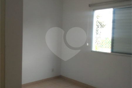Apartamento à venda com 2 quartos, sendo 1 suíte,  em Vila Santana, Mogi das Cruzes, SP