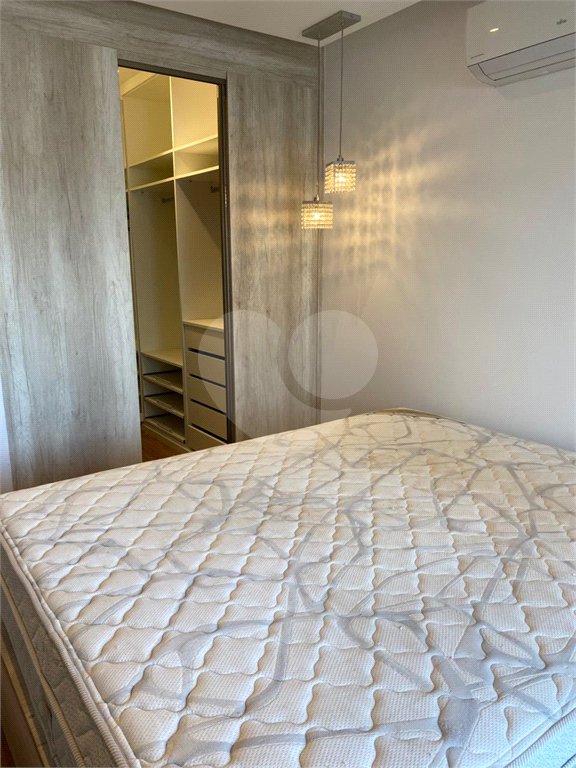 Apartamento à venda com 3 quartos, sendo 1 suíte, em Vila Regente Feijó, São Paulo, SP