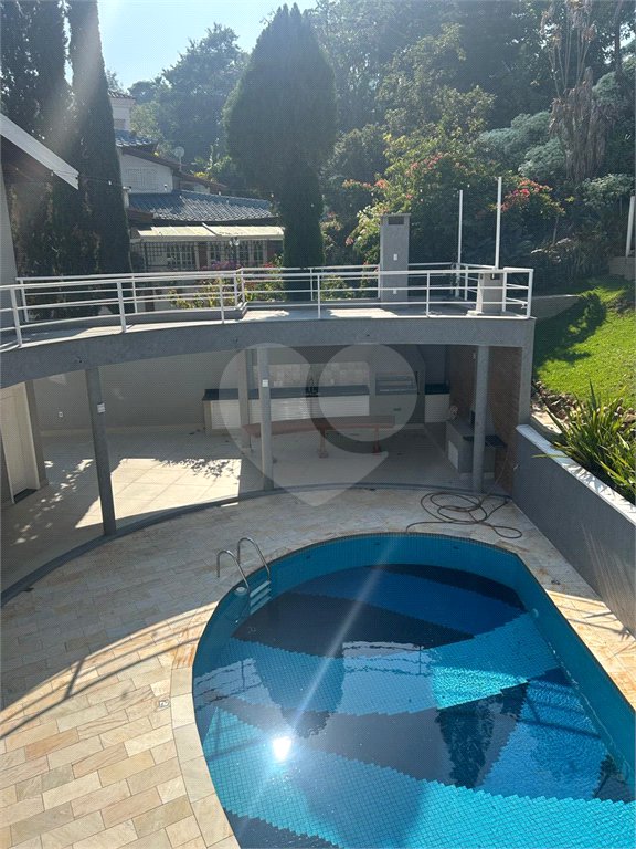 Casa à venda com 4 suítes no condomínio Jardim Paulista I, Vinhedo - SP