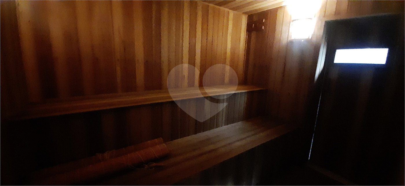 Sobrado à venda com 4 quartos, sendo 3 suítes, em Serra da Cantareira, Mairiporã, SP