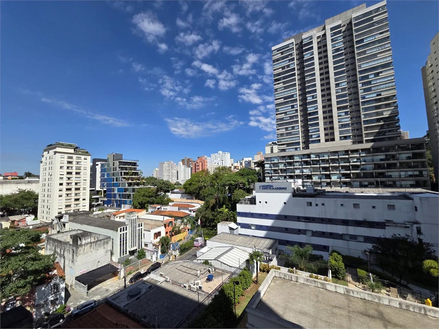 Apartamento à venda com 2 quartos, sendo 1 suíte, em Pinheiros, São Paulo, SP