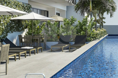 Prédio novinho! Apartamento mobiliado! Em frente ao Metrô!