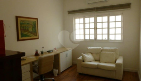 Casa à venda com 4 suítes em Santana, São Paulo, SP