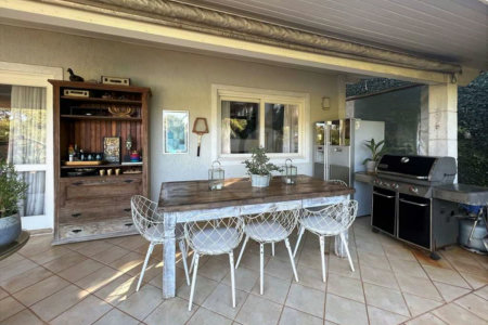 Casa à venda com 4 suítes em Vila Santo Antônio, Cotia, SP