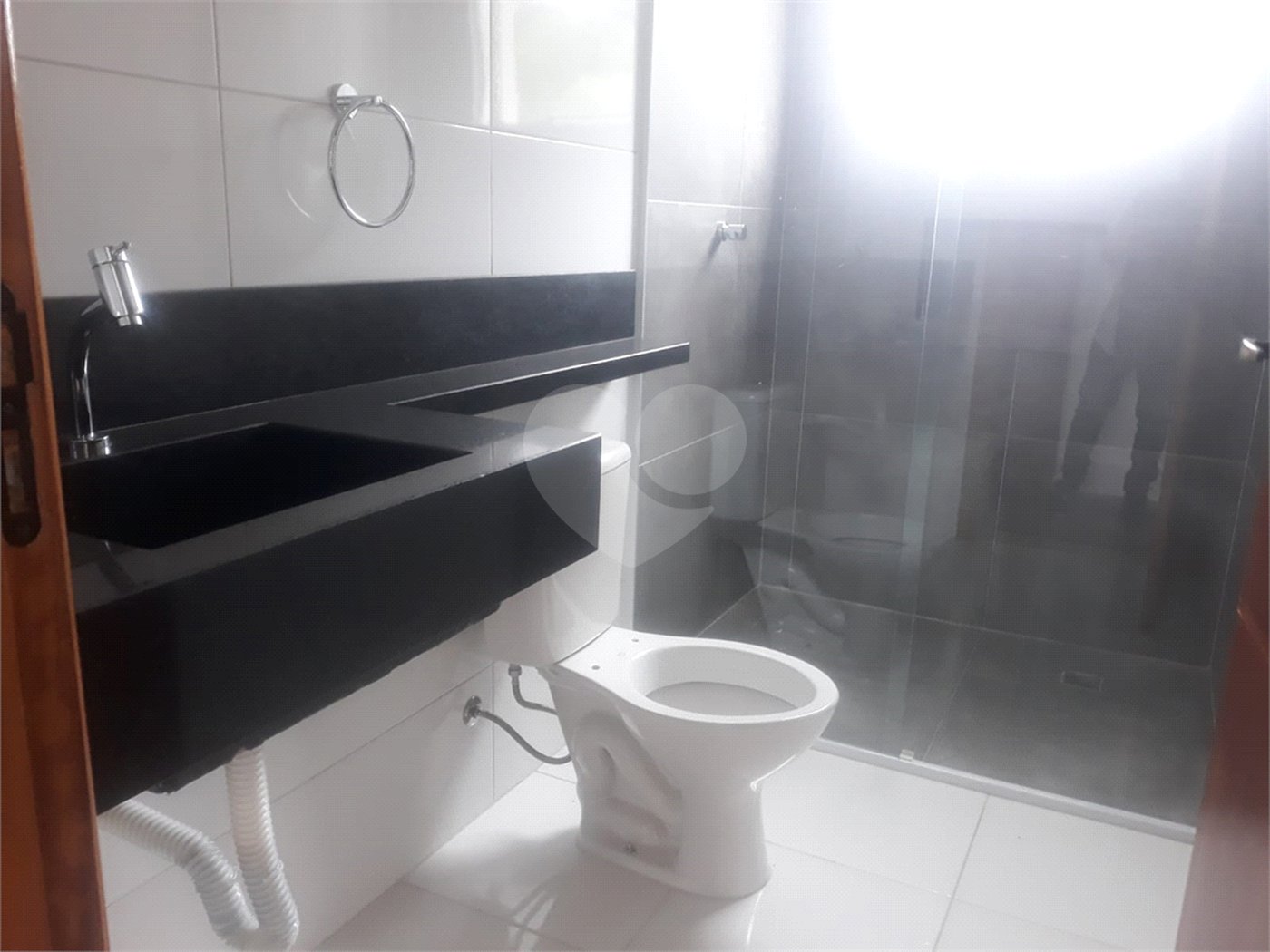Sobrado à venda com 3 quartos, sendo 1 suíte, em Jardim Vitória, Mairinque, SP