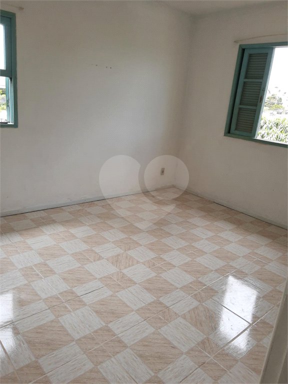 Sobrado à venda com 2 quartos em Vila Perreli, Poá, SP