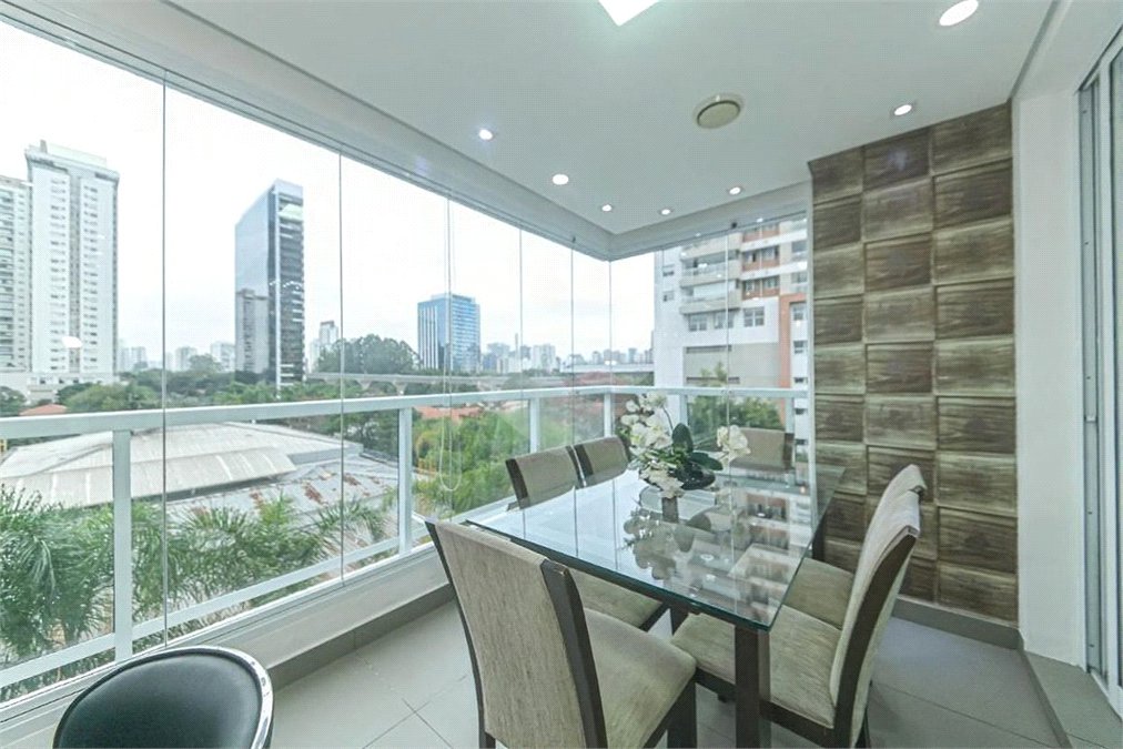 Apartamento à venda ou para alugar com 3 suítes em Cidade Monções, São Paulo, SP