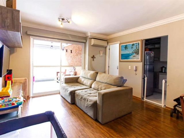 Apartamento à venda com 3 quartos, sendo 1 suíte,  em Vila Romana, São Paulo, SP