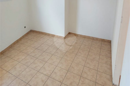 Sobrado à venda com 3 quartos, sendo 2 suítes, em Vila Paulicéia, São Paulo, SP