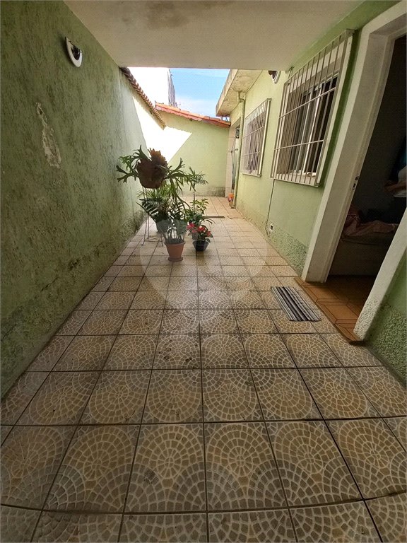 Casa Térrea à venda com 3 quartos em Jardim Maria Virginia, São Paulo, SP