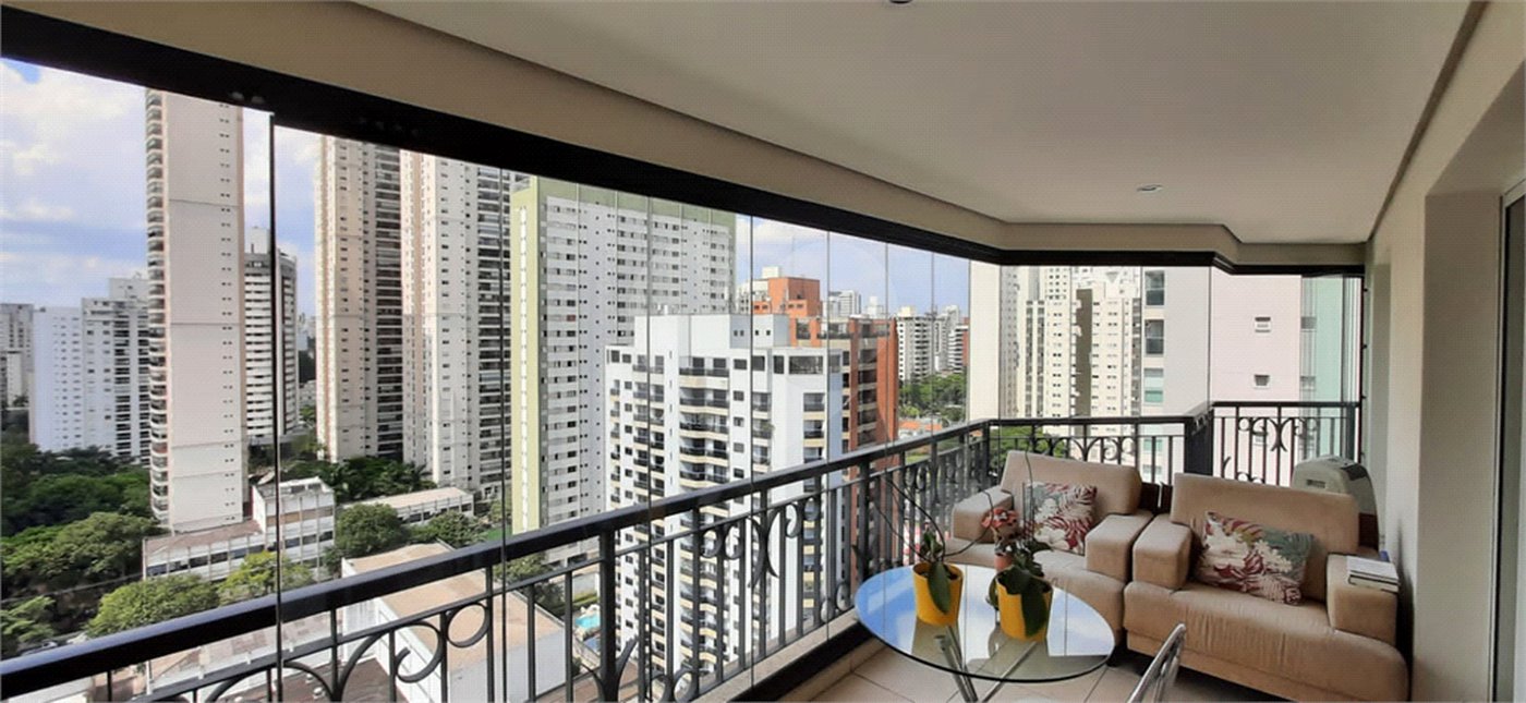 Apartamento à venda com 4 quartos, sendo 3 suítes, em Cidade Monções, São Paulo, SP