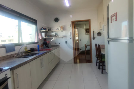 Apartamento à venda com 4 quartos, sendo 3 suítes, em Aclimação, São Paulo, SP