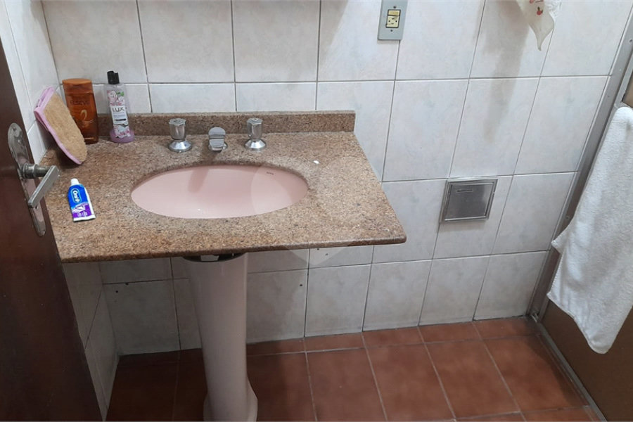 Casa de Vila à venda com 3 quartos, sendo 1 suíte, em Pari, São Paulo, SP