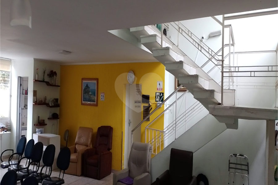 Sobrado à venda com 18 suítes em Vila Medeiros, São Paulo, SP