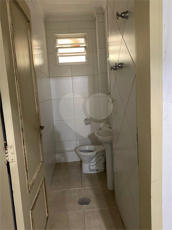 Apartamento à venda com 3 quartos, sendo 1 suíte,  em República, São Paulo, SP