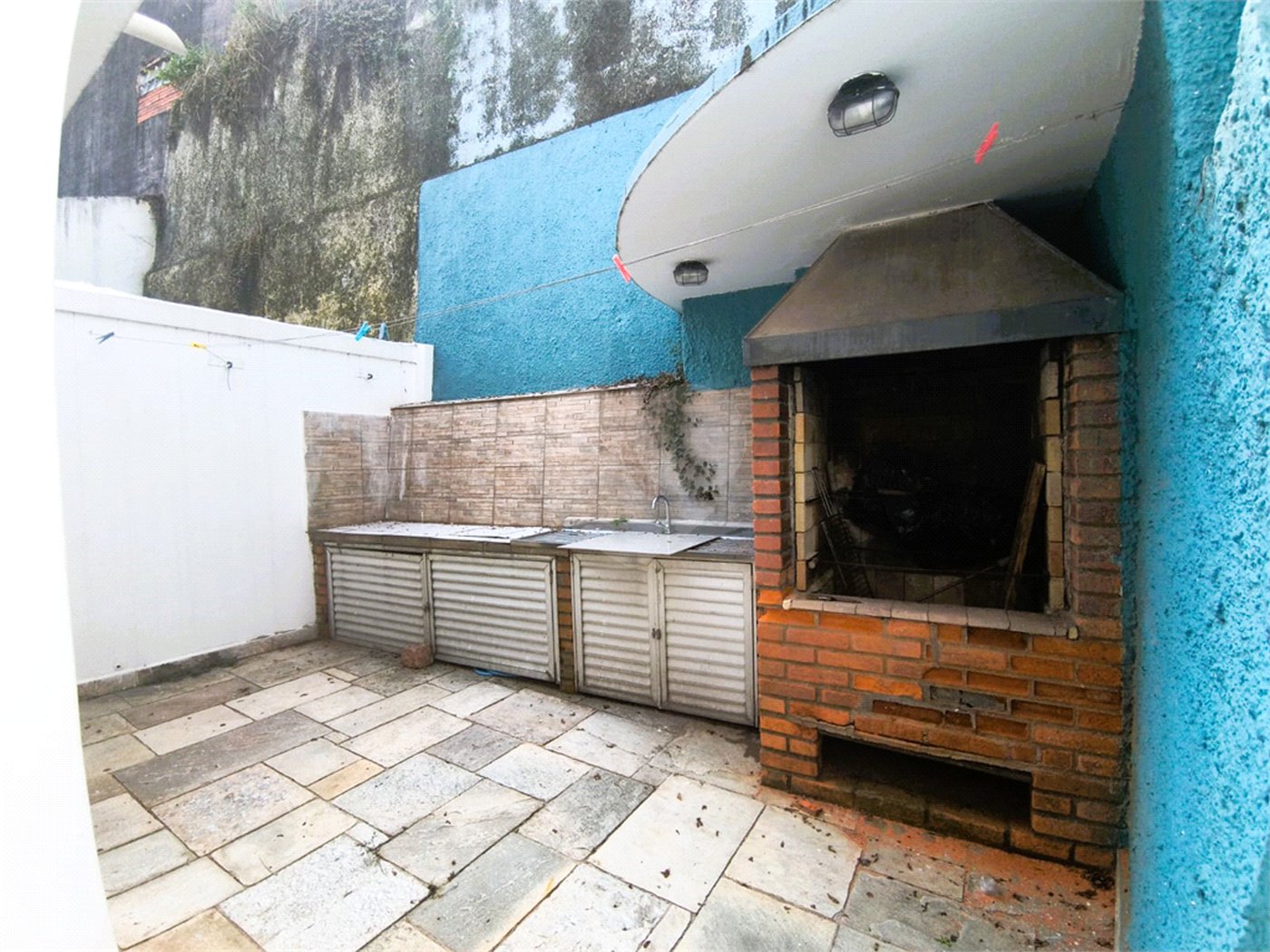 Sobrado à venda com 3 quartos, sendo 1 suíte,  em Jardim Esmeralda, São Paulo, SP