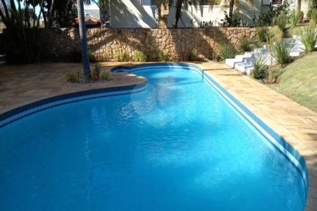 Casa à venda com 3 quartos, sendo 1 suíte,  em Bosque, Vinhedo, SP