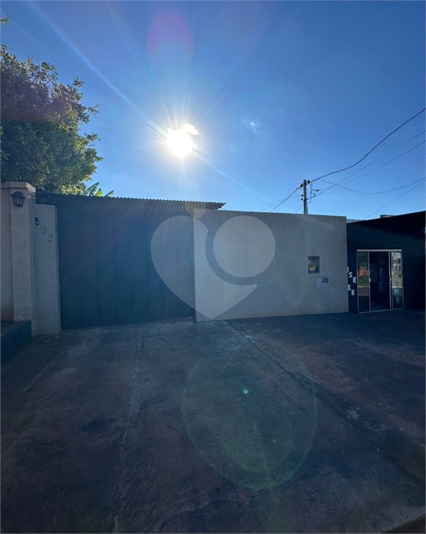Casa à venda com 4 quartos, sendo 1 suíte,  em Jardim Estoril, Ponta Porã, MS