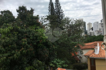 Sobrado à venda com 4 quartos, sendo 1 suíte, em Perdizes, São Paulo, SP