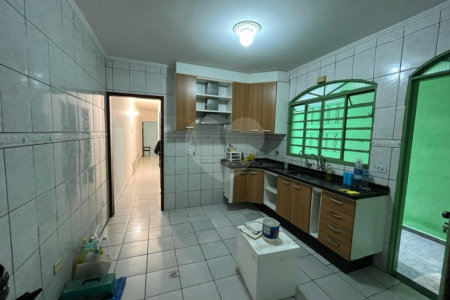 Casa à venda com 3 quartos, sendo 1 suíte, em Loteamento Residencial Vista Linda, São José dos Campos, SP