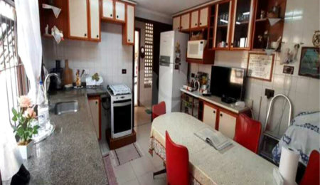 Sobrado à venda ou para alugar com 3 quartos, sendo 1 suíte,  em Serra da Cantareira, Mairiporã, SP